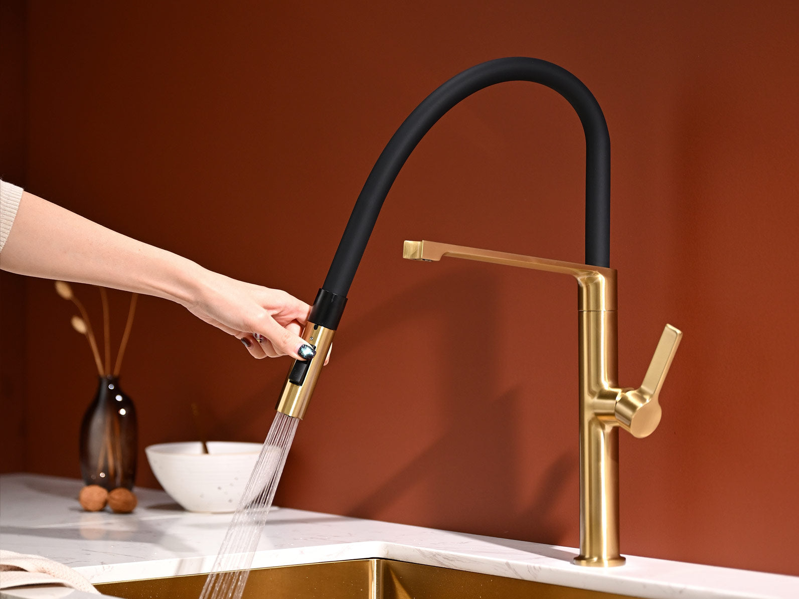 Brushed Gold Magnetic Pull-Down Kitchen Faucet for Modern Kitchens